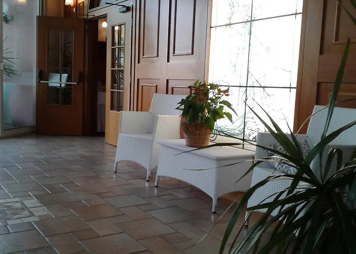 Trevi Riccione, In Centro Sul Mare Con Cucina 3* Riccione