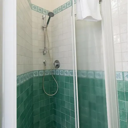 Hotel Trevi Riccione, In Centro Sul Mare Con Cucina 3*