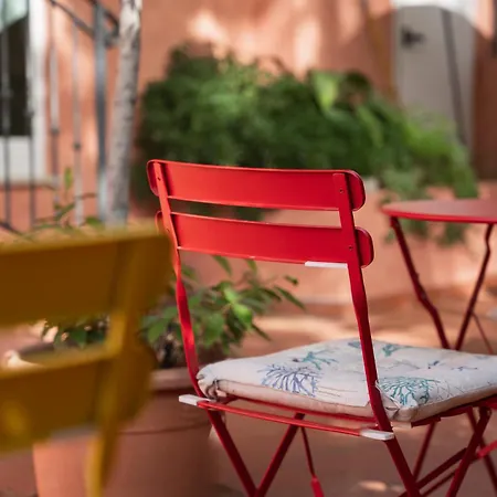 Отель Trevi Riccione, In Centro Sul Mare Con Cucina Риччоне