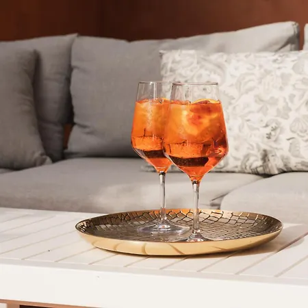 Trevi Riccione, In Centro Sul Mare Con Cucina 3*