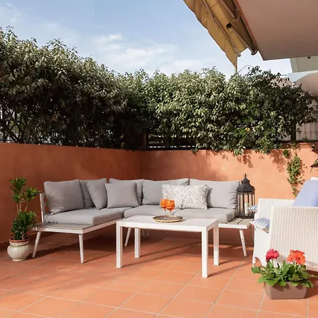 Trevi Riccione, In Centro Sul Mare Con Cucina 3*