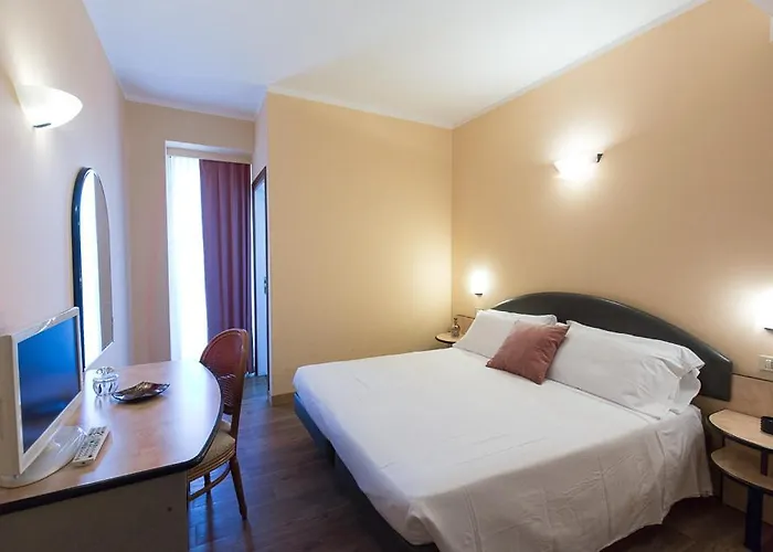 Trevi Riccione, In Centro Sul Mare Con Cucina 3* Riccione